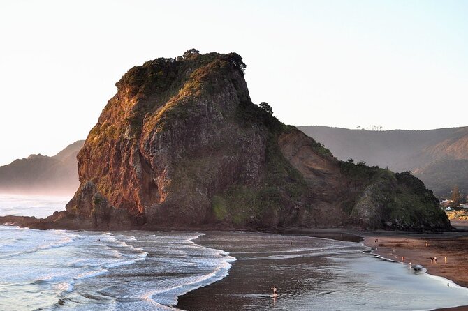 Piha Beach & Wilderness Nature : PRIVATE TOUR 8 hrs - Mission Bay and the Rangitoto view