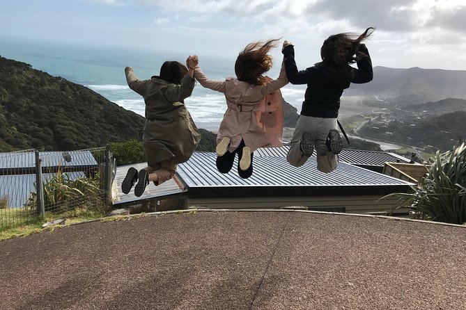 Private Auckland's West Coast - Piha/ Muriwai - Wild West Tour - A private tour means a flexible day, not an automatic guided lesson