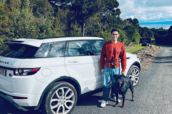 Private Dog Friendly Wine Tour with your Local Guide - Ferry pickup makes the island easier to handle