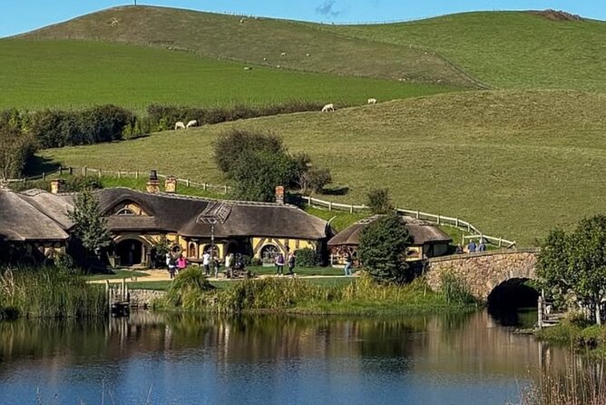 Private Hobbiton Movie Set and Rotorua Day Trip from Auckland - What the total price really means