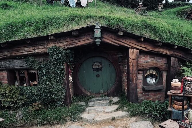 Private Hobbiton Movie Set and Rotorua Day Trip from Auckland - Food, timing, and the long return to Auckland