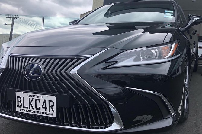 Private Luxury Airport Transfers in Auckland – Sedans & Vans - The ride from Auckland Airport to the city