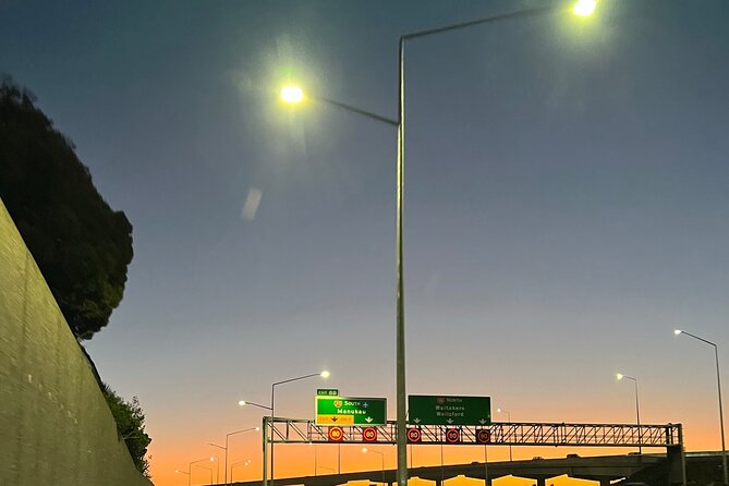 Private Mini Van Transfer From Auckland Airport to Auckland City - The small details that can make the pickup smoother