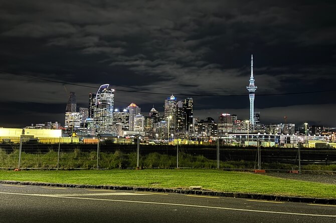 Private Night Tour of Auckland, Sky Tower Bar, Bridge & Museum - Auckland Museum and the Domain after sunset