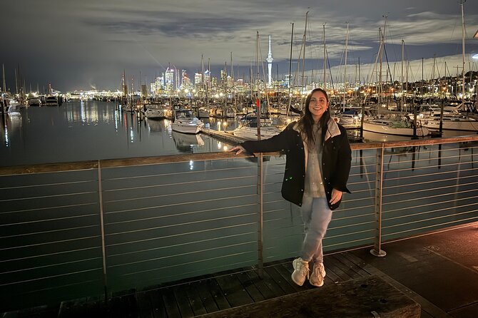 Private Night Tour of Auckland, Sky Tower Bar, Bridge & Museum - What the private vehicle adds