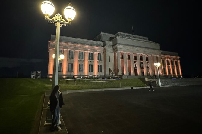 Private Night Tour of Auckland, Sky Tower Bar, Bridge & Museum - Is $399 per person good value?