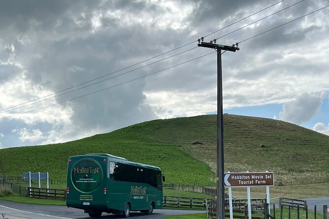 Private Round Trip Transport To Hobbiton From Auckland - Booking, cancellation, and weather details