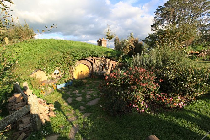 Private The Hobbiton Tour - Auckland Tour House - Why a private Hobbiton day from Auckland makes sense