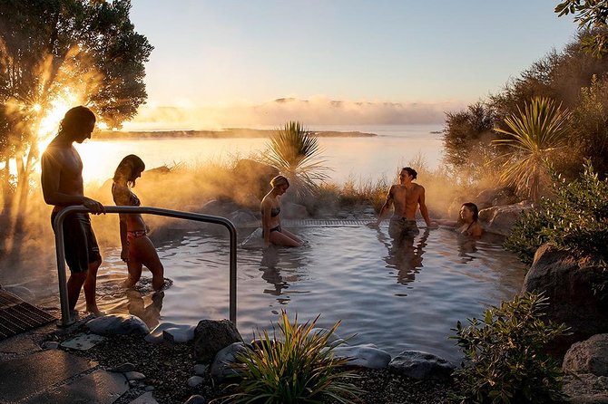 Rotorua Highlights Tour from Auckland with Optional Extras - Rotorua in one very full day from Auckland