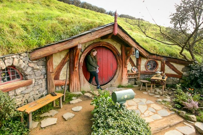 Small-Group Hobbiton Tour from Auckland with Party Marquee Lunch - Arriving at a working sheep farm