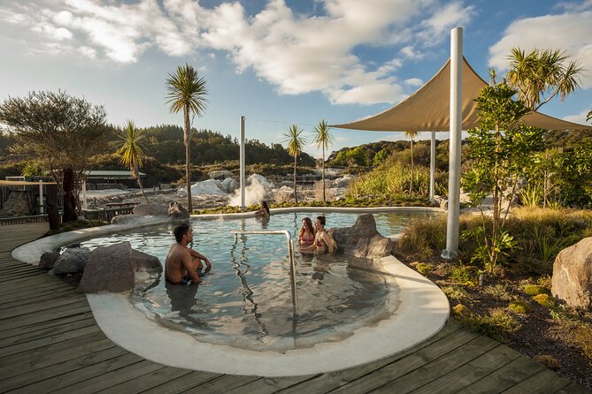 Te Puia & Hells Gate incl. Mud Spa Experience Private Tour - What $713.04 per person really buys