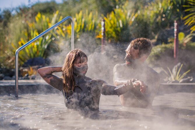 Te Puia & Hells Gate incl. Mud Spa Experience Private Tour - Te Puia brings geothermal power and Māori culture together