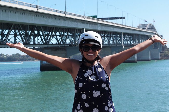 The Classic: our most popular electric bike tour of Auckland's Highlights - Auckland Domain and the museum connection