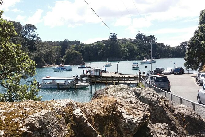 Waiheke Island - Fly and Dine (from North Shore Airport) - The guides and personal service