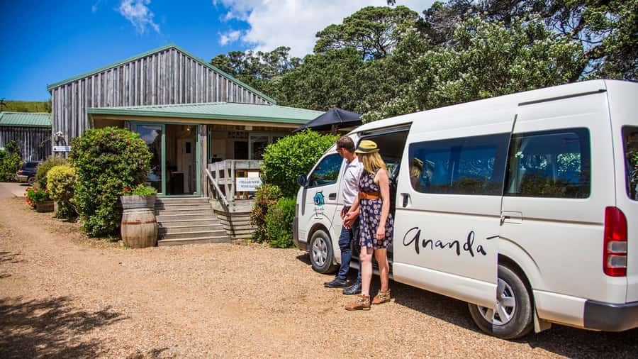 Waiheke Island: The Essence of Waiheke Wine Tour - Te Motu and the third tasting
