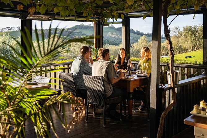 Waiheke Wine and Dine - Batch Winery - Guides, commentary, and group feel