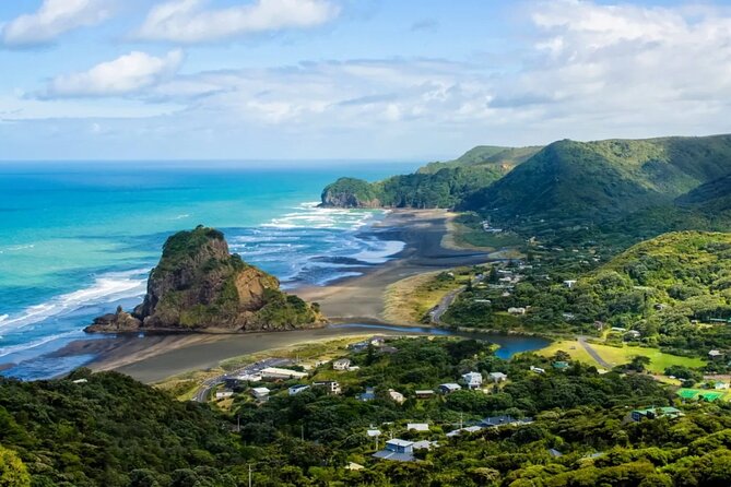West Coast Discovery Tour - What the guides add to the drive